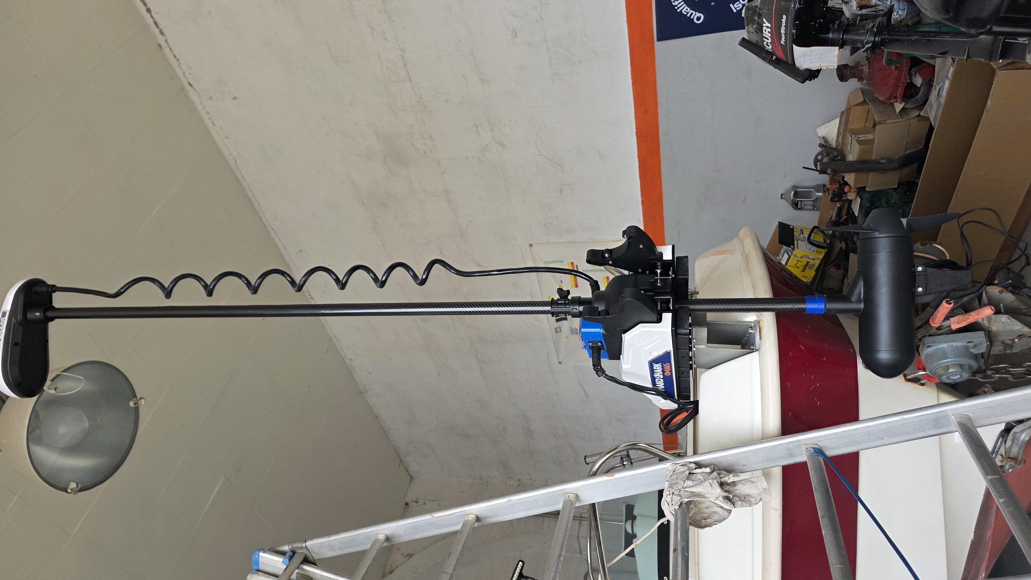 Installazione di motori elettrici Mako Shark 